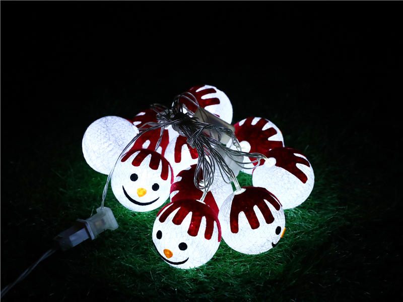 LED BATTERY HOLIDAY LIGHTS WITH SNOW DOLL