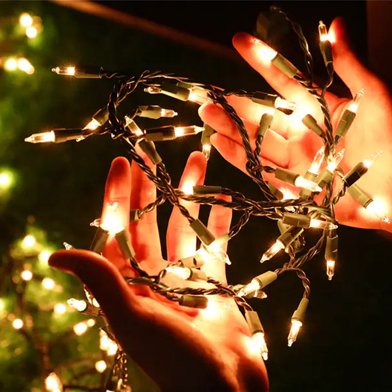 200 Garland Light Set 3 Bulbs Per Cluster