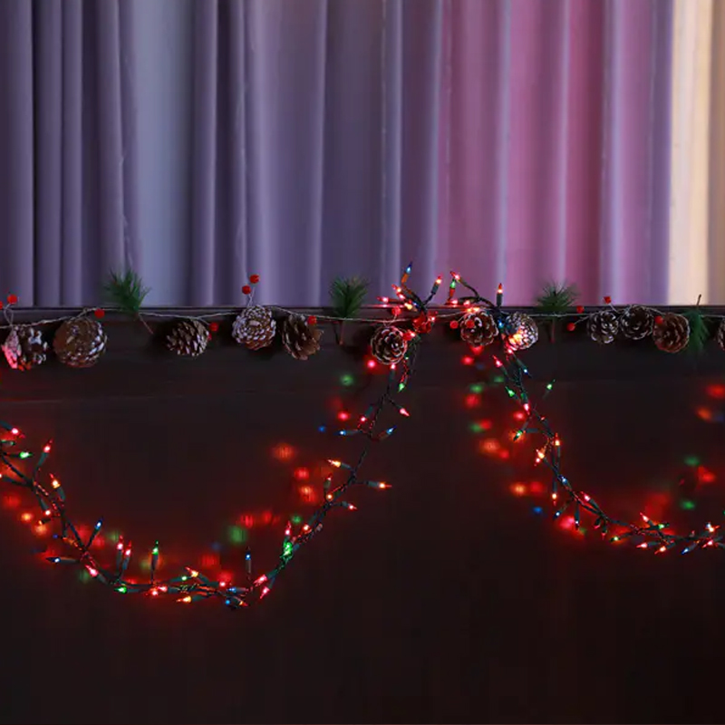 150 Garland Light Set 3 Bulbs Per Cluster